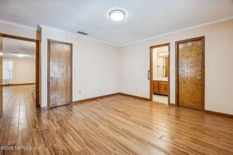 6048 Woodelm Drive Jacksonville FL 32218