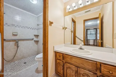 6048 Woodelm Drive Jacksonville FL 32218