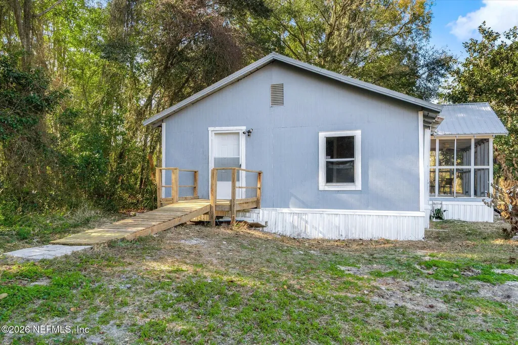 1127 S State Road 19 Palatka FL 32177