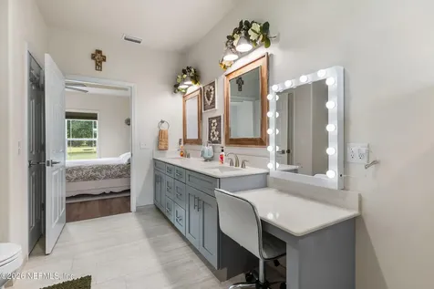 3259 SE 90th Avenue Newberry FL 32669