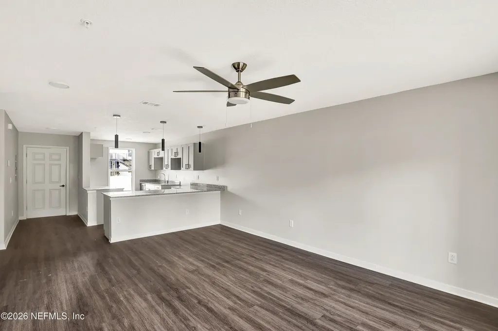 10109 Old Street Augustine Road Jacksonville FL 32257