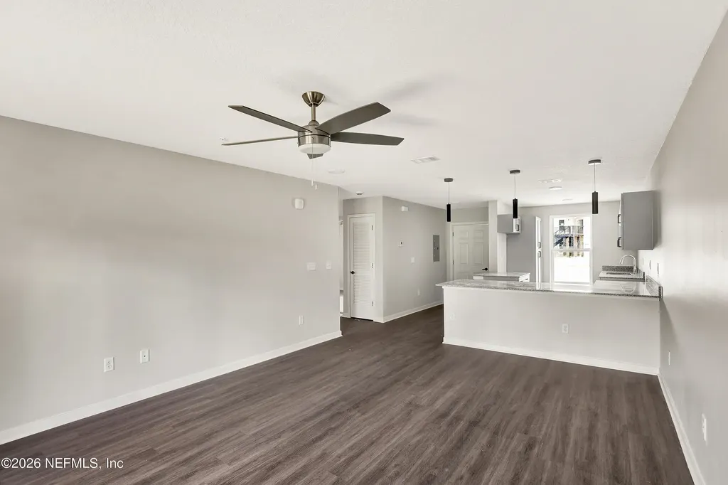 10109 Old Street Augustine Road Jacksonville FL 32257