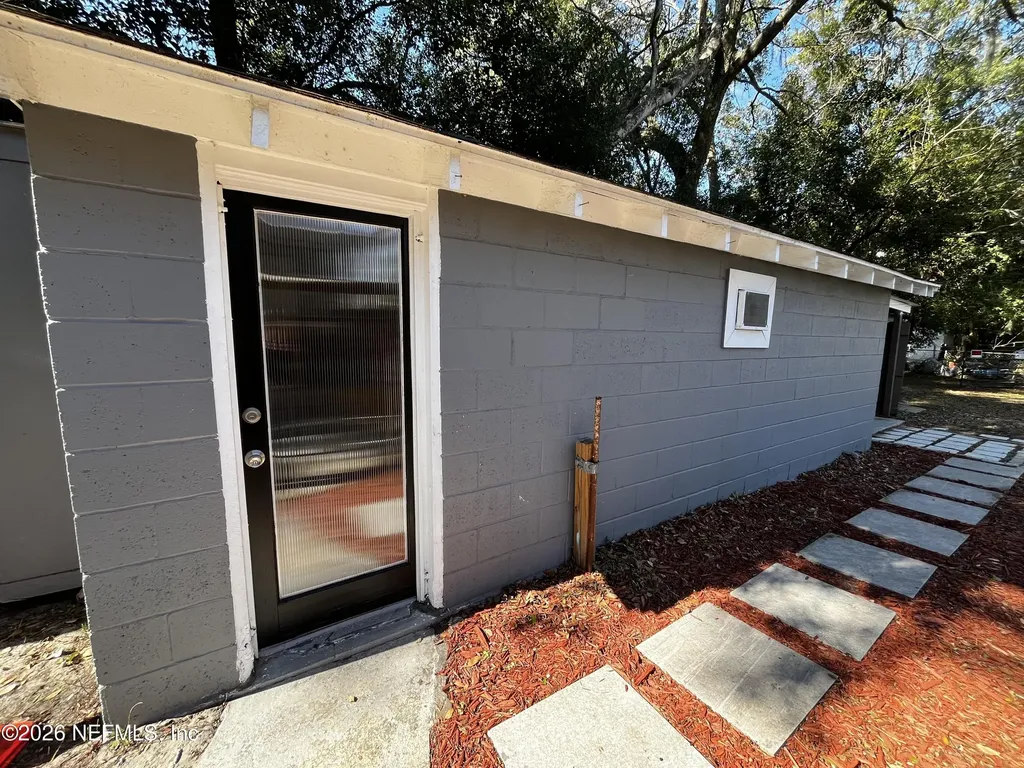 9172 2nd Avenue Jacksonville FL 32208