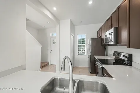 268 Annies Place Jacksonville FL 32218