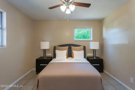 6853 London Bridge Lane Jacksonville FL 32210