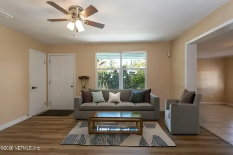 6853 London Bridge Lane Jacksonville FL 32210
