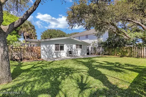 1811/1813 Seminole Road Atlantic Beach FL 32233