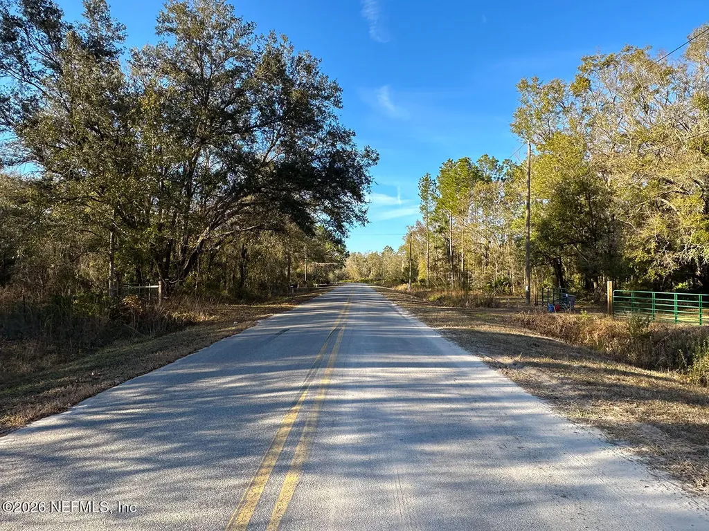 0428 Division Street Hastings FL 32145