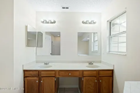 12763 Ashbrook Circle W Jacksonville FL 32225