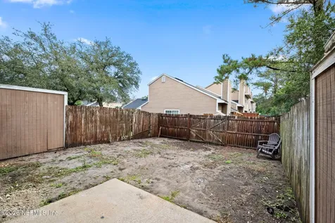 12763 Ashbrook Circle W Jacksonville FL 32225