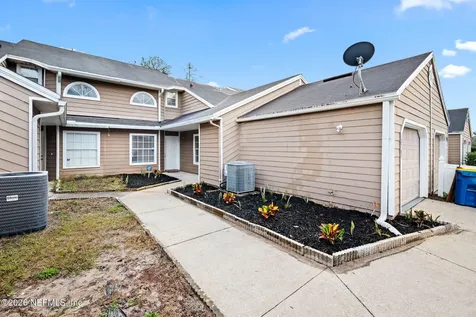 12763 Ashbrook Circle W Jacksonville FL 32225