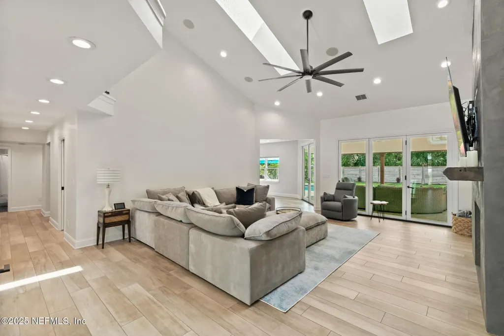 2341 Fiddlers Lane Atlantic Beach FL 32233