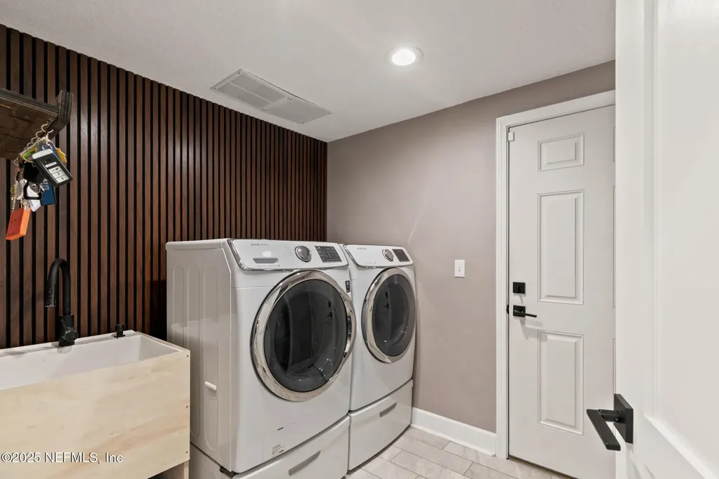 2341 Fiddlers Lane Atlantic Beach FL 32233