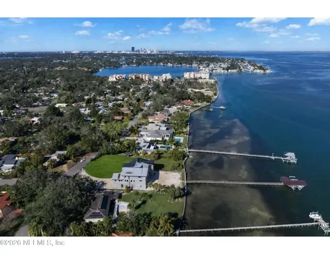 6100 Bahama Shores Drive S St. Petersburg FL 33705