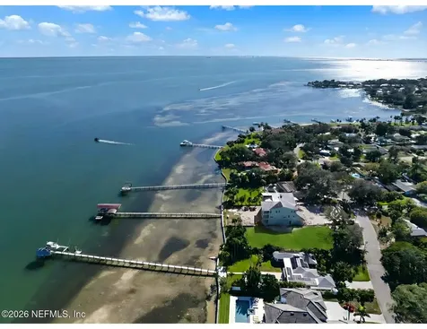 6100 Bahama Shores Drive S St. Petersburg FL 33705