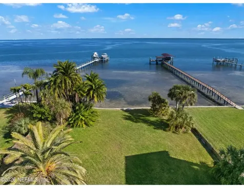 6100 Bahama Shores Drive S St. Petersburg FL 33705