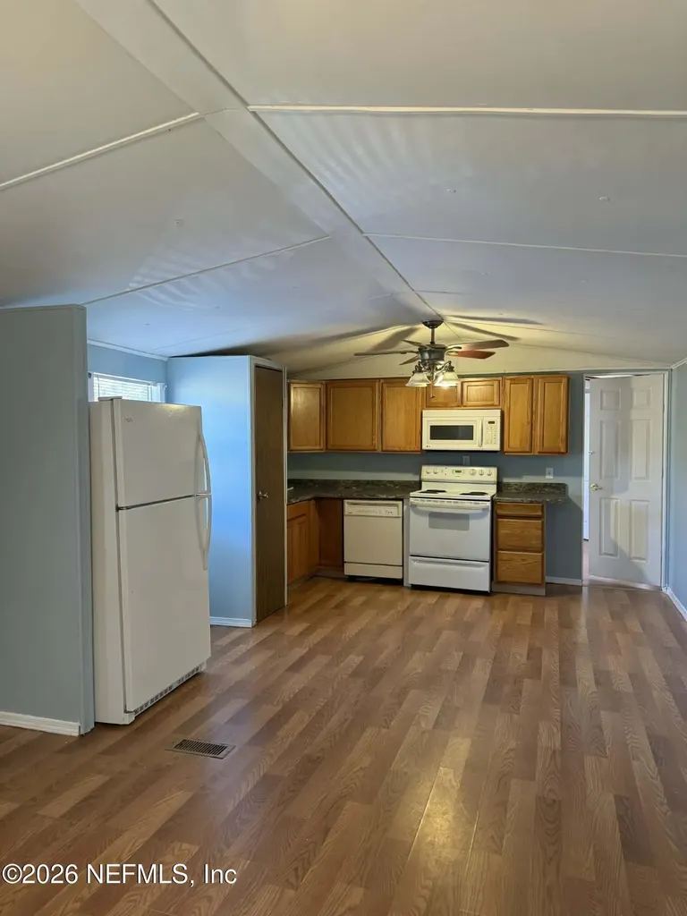 133 Sportsman Road Satsuma FL 32189