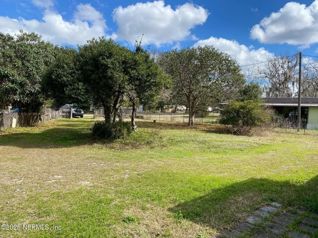 133 Sportsman Road Satsuma FL 32189
