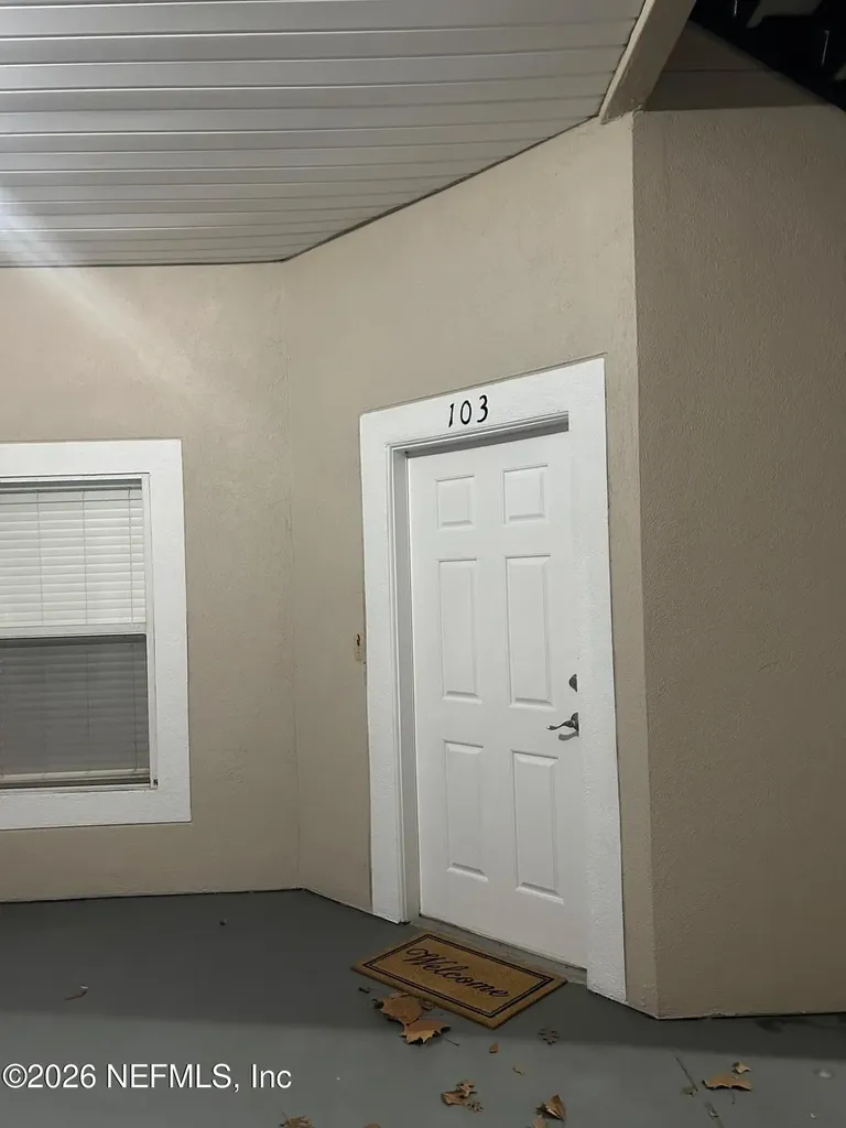6063 Maggies Circle Jacksonville FL 32244