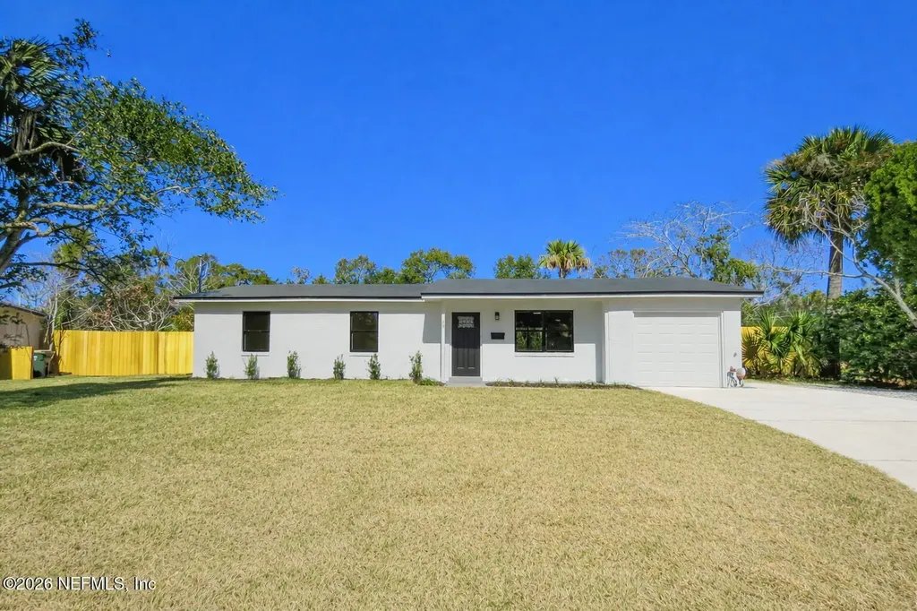 43 N Saratoga Circle N Atlantic Beach FL 32233