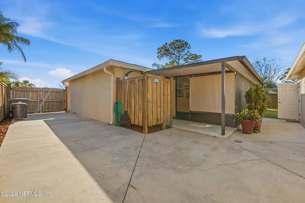 533 Seaspray Avenue Atlantic Beach FL 32233