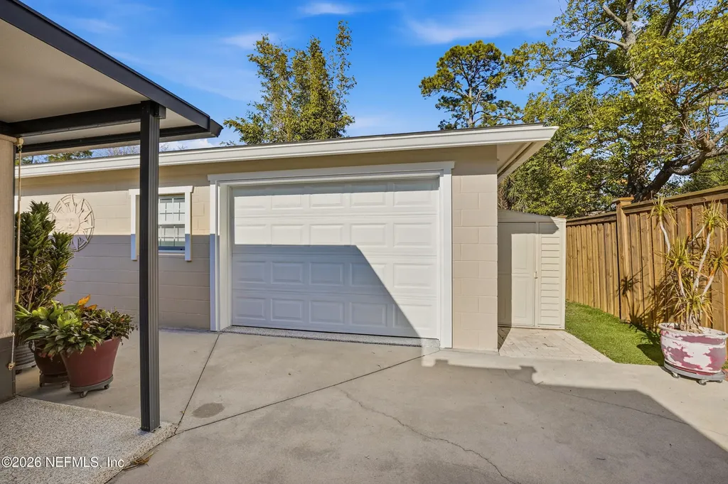 533 Seaspray Avenue Atlantic Beach FL 32233