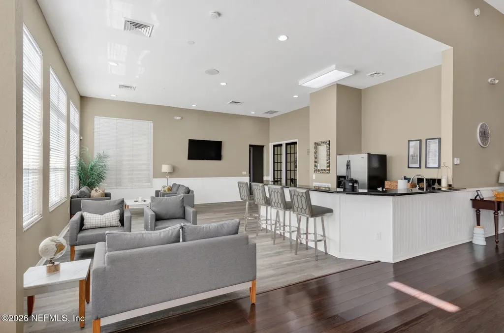 13700 Richmond Park Drive N Jacksonville FL 32224