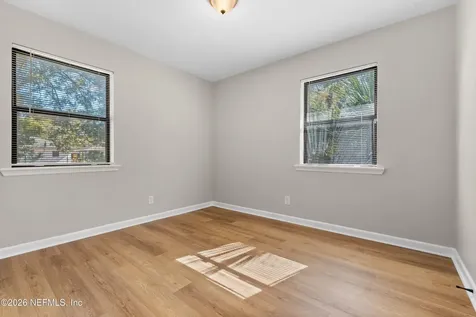 5247 Cleveland Road Jacksonville FL 32209
