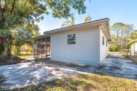 5247 Cleveland Road Jacksonville FL 32209