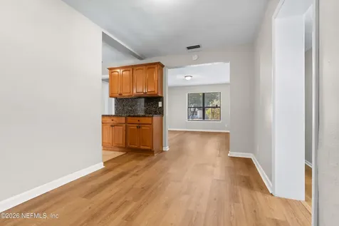 5247 Cleveland Road Jacksonville FL 32209