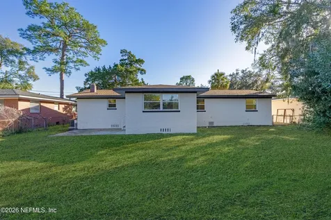 8551 Lamanto Avenue N Jacksonville FL 32211