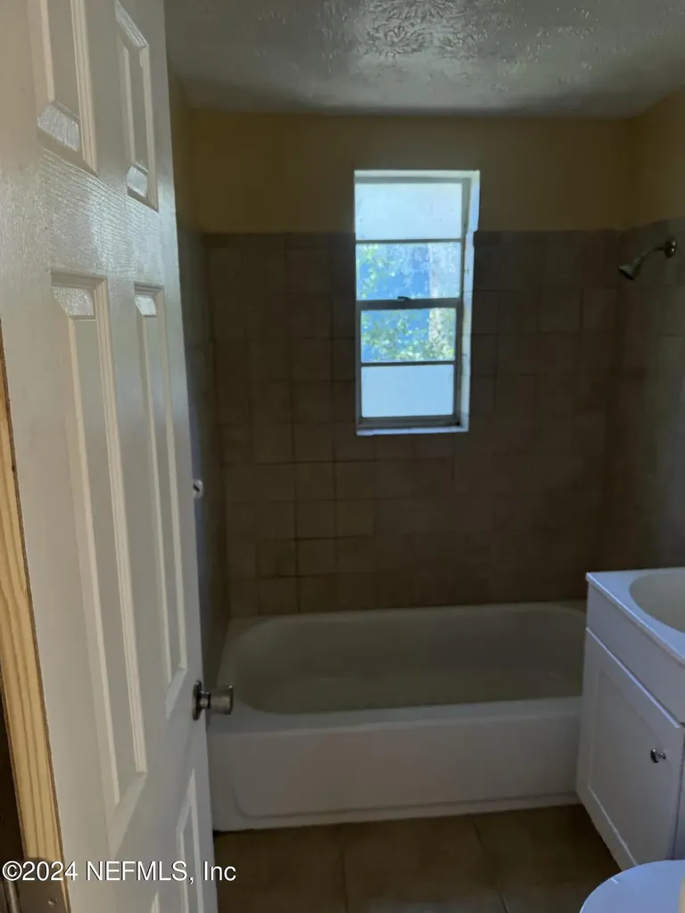 2604 Mcmillan Street Jacksonville FL 32209