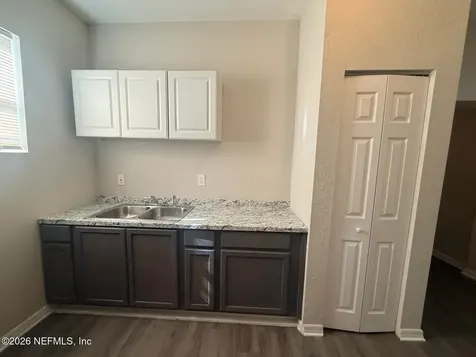1128 Van Buren Jacksonville FL 32206
