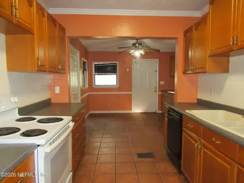 9023 Jackson Avenue Jacksonville FL 32208