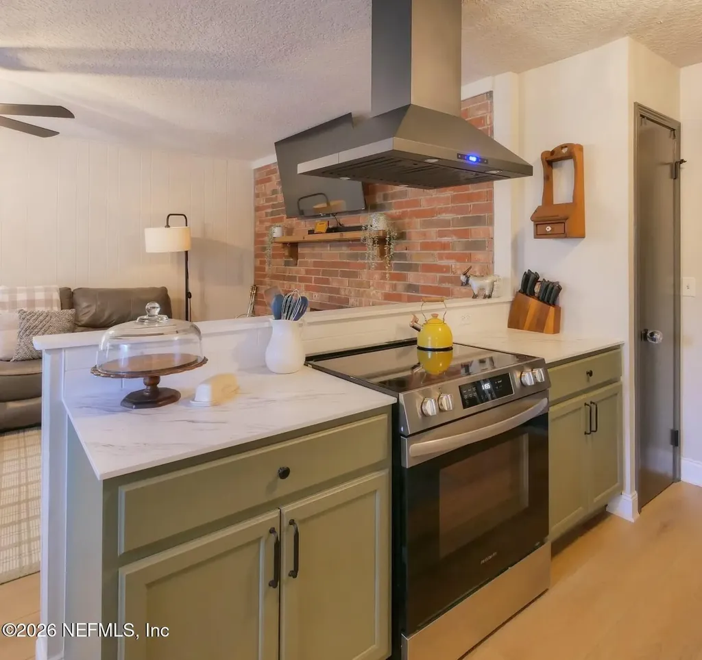 4635 Pine Avenue Fleming Island FL 32003