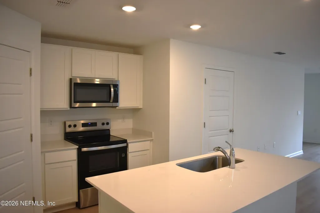 2712 Iron Rock Court Jacksonville FL 32254