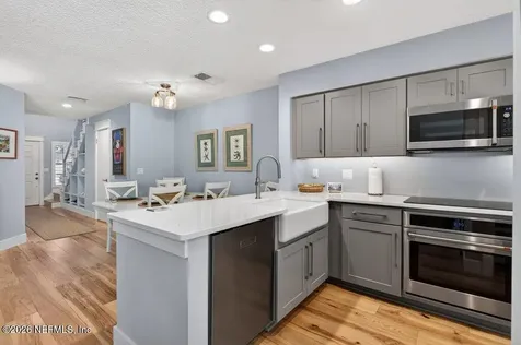320 Sunrise Circle Neptune Beach FL 32266