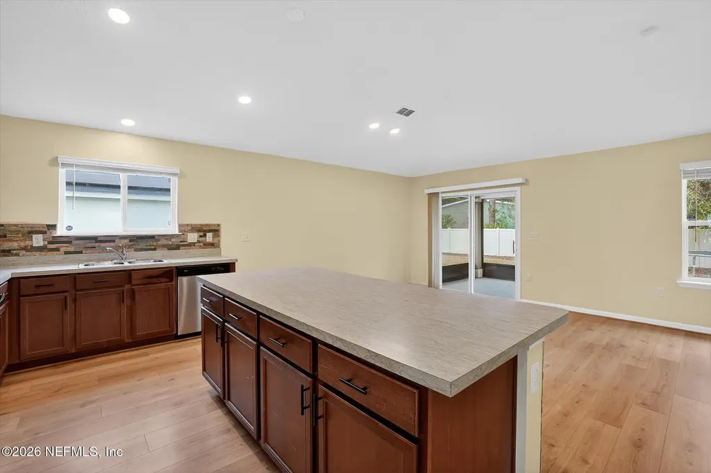 6517 Sandler Lakes Drive Jacksonville FL 32222