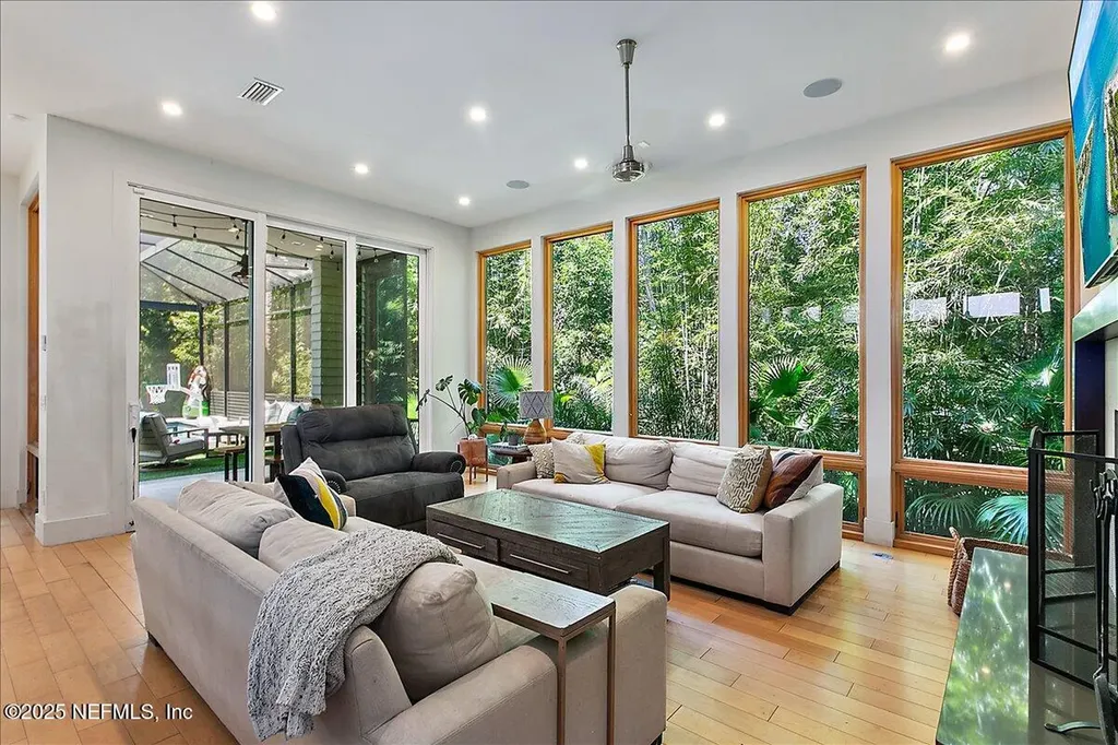 2446 Seminole Road Atlantic Beach FL 32233