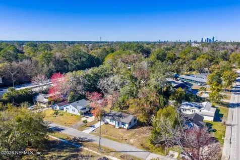 4977 Connors Street Jacksonville FL 32207
