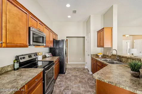 87083 Chesapeake Avenue Yulee FL 32097