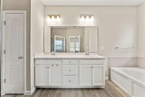 10106 Pavnes Creek Drive Jacksonville FL 32222
