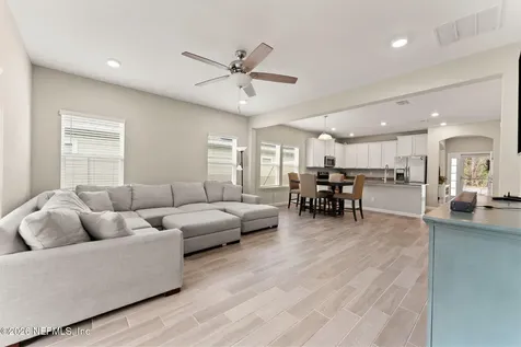 10106 Pavnes Creek Drive Jacksonville FL 32222