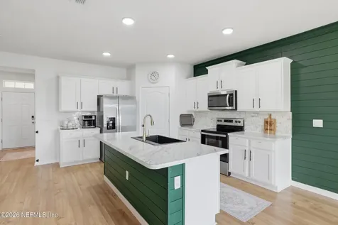 2465 Falling Star Lane Green Cove Springs FL 32043