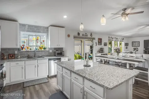 402 Red Dahlia Lane Jacksonville FL 32218