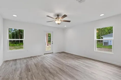 7845 Pipit Avenue Jacksonville FL 32219