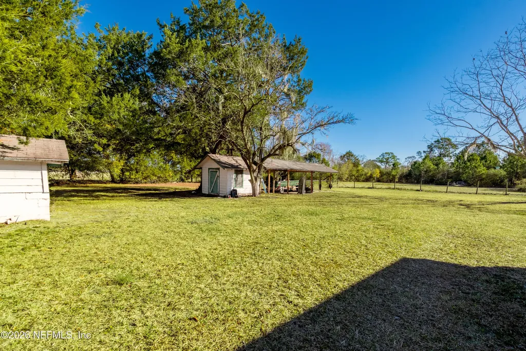 23779 NW 225a County Road Lawtey FL 32058