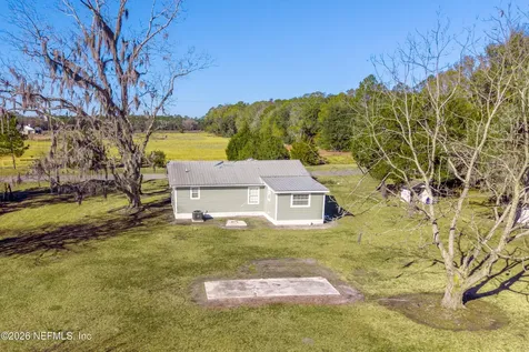 23779 NW 225a County Road Lawtey FL 32058