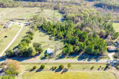23779 NW 225a County Road Lawtey FL 32058