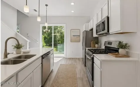 11082 Pine Street Jacksonville FL 32218